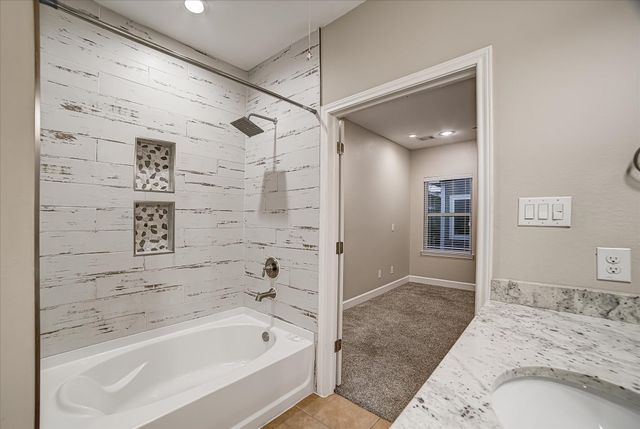 305 Felt Circle, Houston, TX 77011