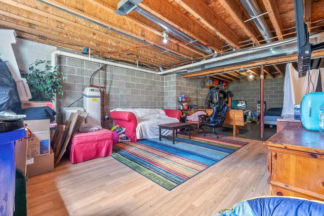 70 Superior Street, Hillsdale City, MI 49242