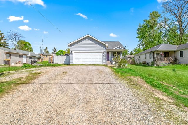 70 Superior Street, Hillsdale City, MI 49242