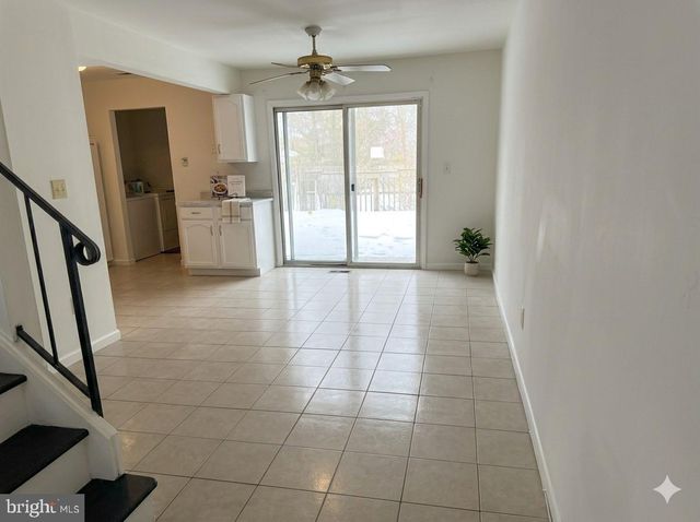 28 MAGNOLIA CT, Sicklerville, NJ 08081