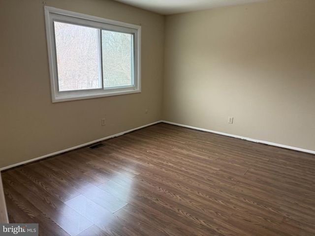 28 MAGNOLIA CT, Sicklerville, NJ 08081