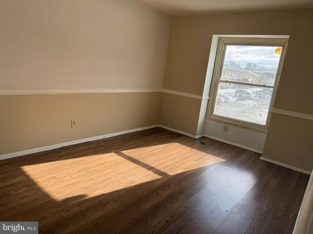 28 MAGNOLIA CT, Sicklerville, NJ 08081