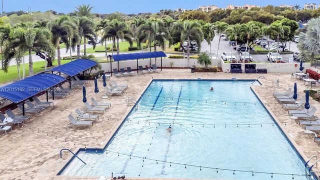 7838 La Mirada Dr, Boca Raton, FL 33433