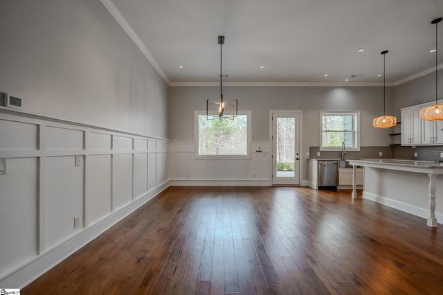 38 The Cliffs Parkway, Landrum, SC 29356