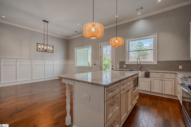 38 The Cliffs Parkway, Landrum, SC 29356