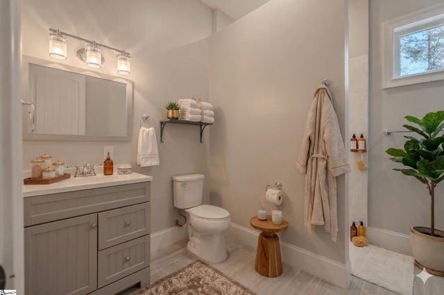38 The Cliffs Parkway, Landrum, SC 29356