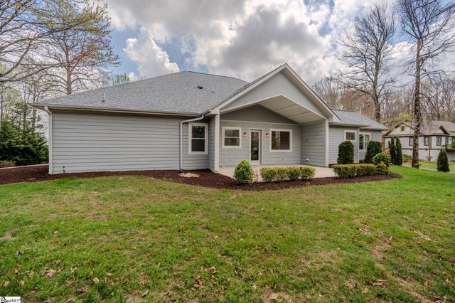 38 The Cliffs Parkway, Landrum, SC 29356