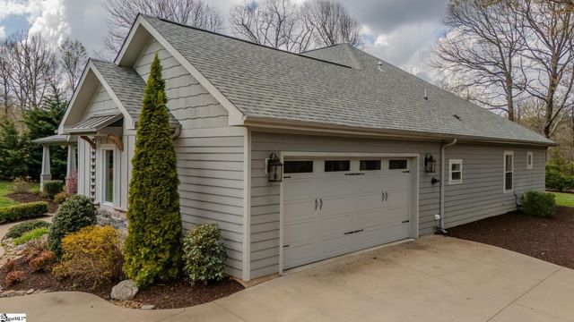 38 The Cliffs Parkway, Landrum, SC 29356