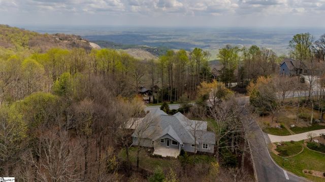 38 The Cliffs Parkway, Landrum, SC 29356