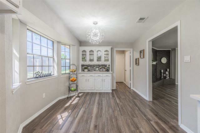 211 Molina Drive, Sunnyvale, TX 75182