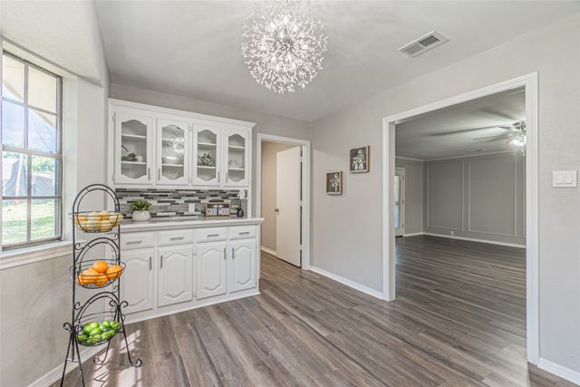 211 Molina Drive, Sunnyvale, TX 75182
