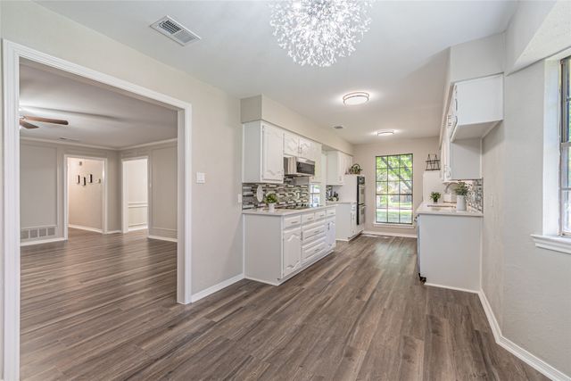 211 Molina Drive, Sunnyvale, TX 75182