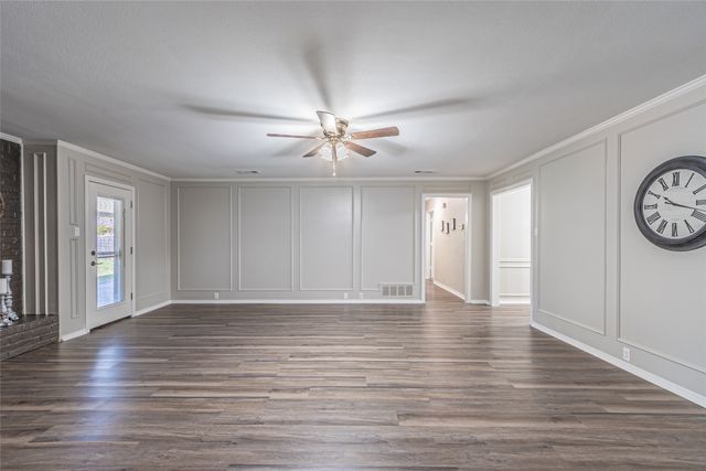 211 Molina Drive, Sunnyvale, TX 75182