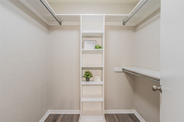 211 Molina Drive, Sunnyvale, TX 75182