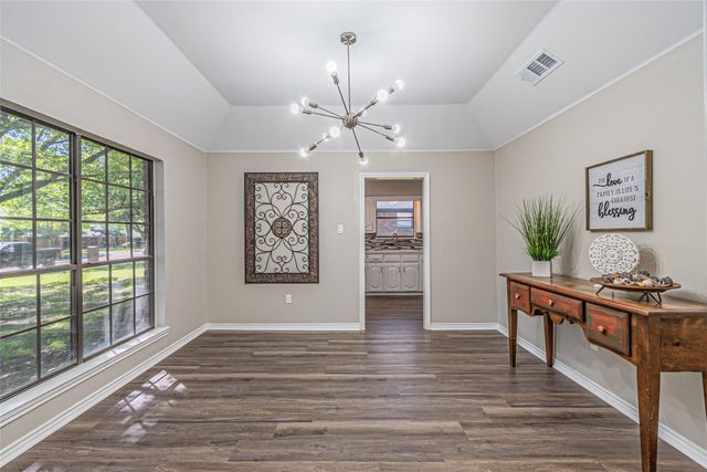 211 Molina Drive, Sunnyvale, TX 75182