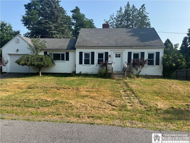 18 Arlington Street, Ellicott, NY 14701