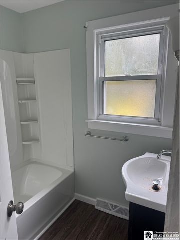 18 Arlington Street, Ellicott, NY 14701