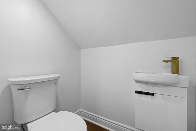 114 VILONE RD, Wilmington, DE 19805