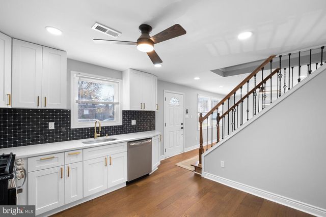 114 VILONE RD, Wilmington, DE 19805