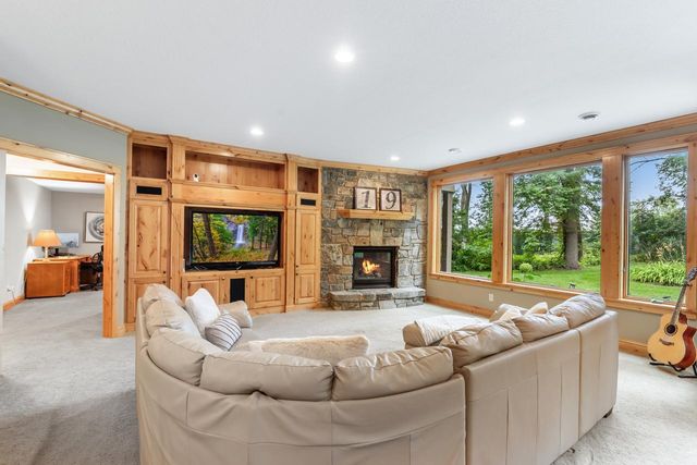 2180 Crestview Drive, Excelsior, MN 55331