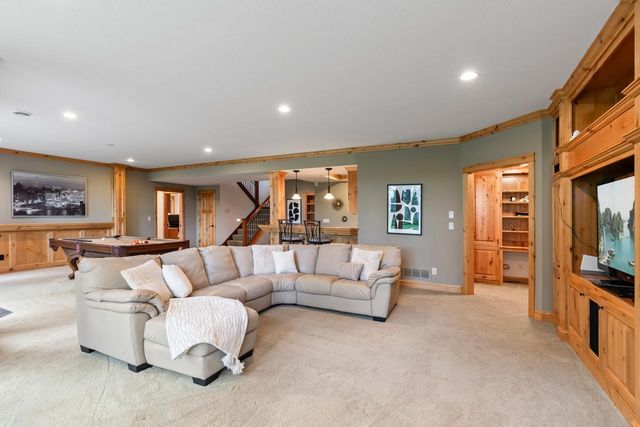 2180 Crestview Drive, Excelsior, MN 55331