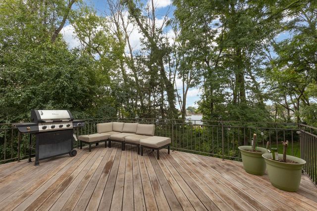 2180 Crestview Drive, Excelsior, MN 55331