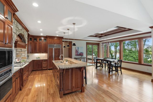 2180 Crestview Drive, Excelsior, MN 55331
