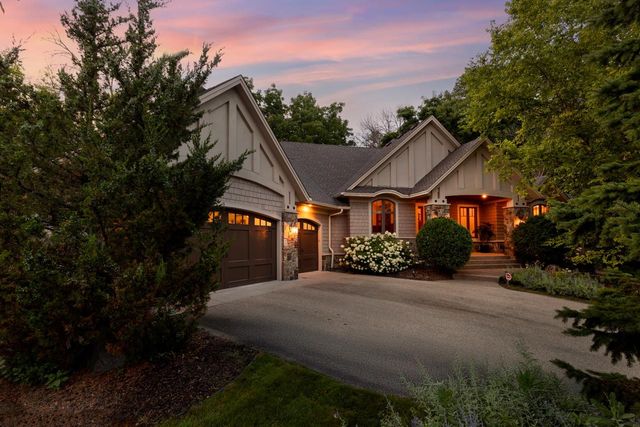 2180 Crestview Drive, Excelsior, MN 55331