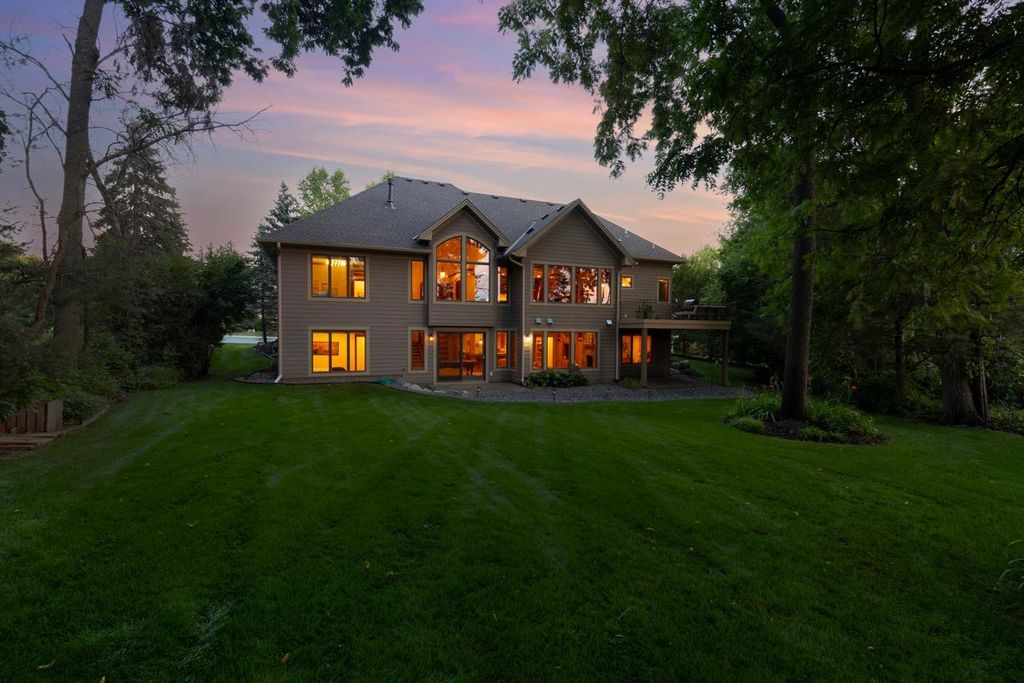 2180 Crestview Drive, Excelsior, MN 55331 — photo 2
