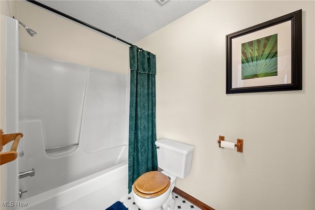 5810 Ely Vista Drive, Parma, OH 44129