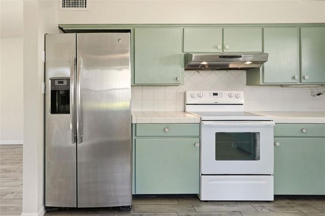 201 OSCEOLA STREET, Auburndale, FL 33823