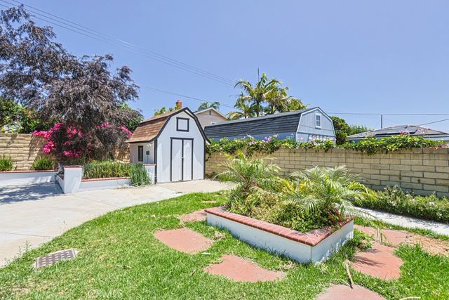 11851 Wisteria, Fountain Valley, CA 92708