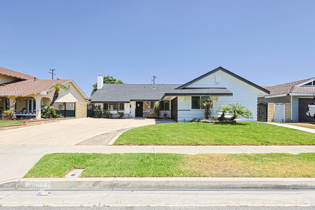 11851 Wisteria, Fountain Valley, CA 92708