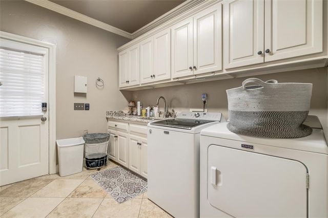 2004 Kiawah Circle, Edmond, OK 73025
