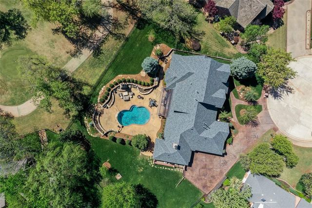 2004 Kiawah Circle, Edmond, OK 73025