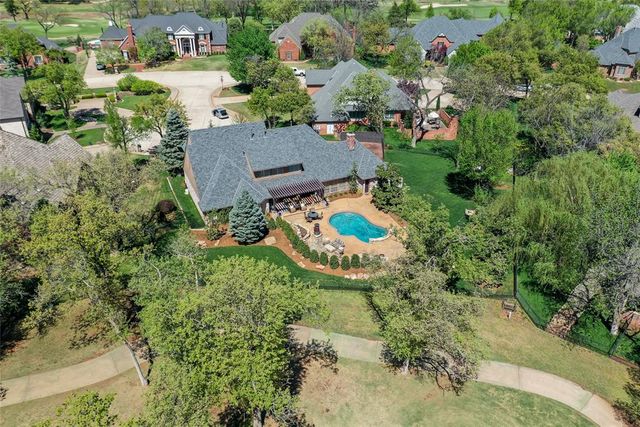 2004 Kiawah Circle, Edmond, OK 73025