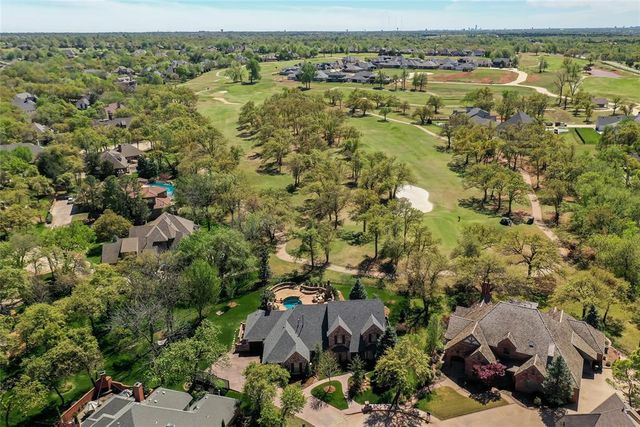 2004 Kiawah Circle, Edmond, OK 73025