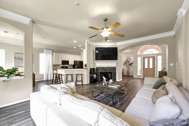 10211 Wildwood Park Lane, Houston, TX 77070