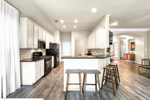 10211 Wildwood Park Lane, Houston, TX 77070