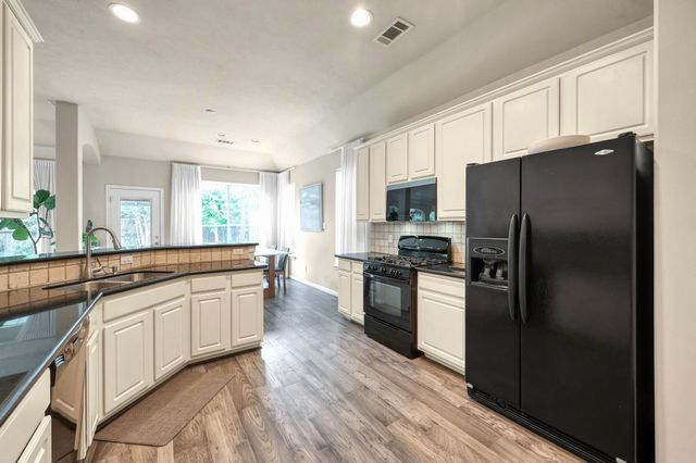 10211 Wildwood Park Lane, Houston, TX 77070