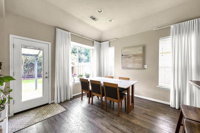 10211 Wildwood Park Lane, Houston, TX 77070
