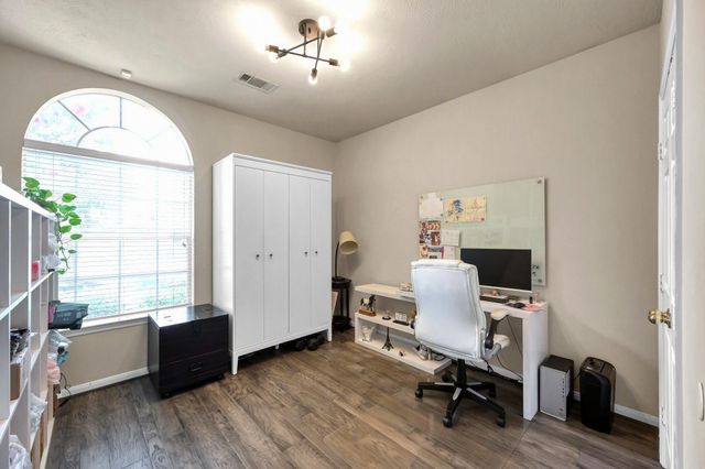 10211 Wildwood Park Lane, Houston, TX 77070