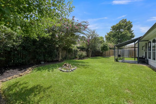 10211 Wildwood Park Lane, Houston, TX 77070