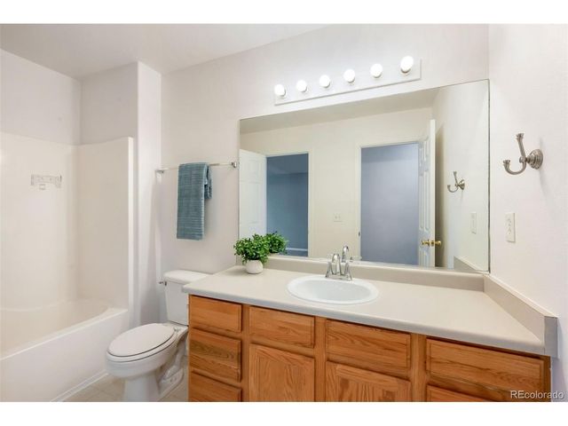 24 Lindenwood Cir, Johnstown, CO 80534