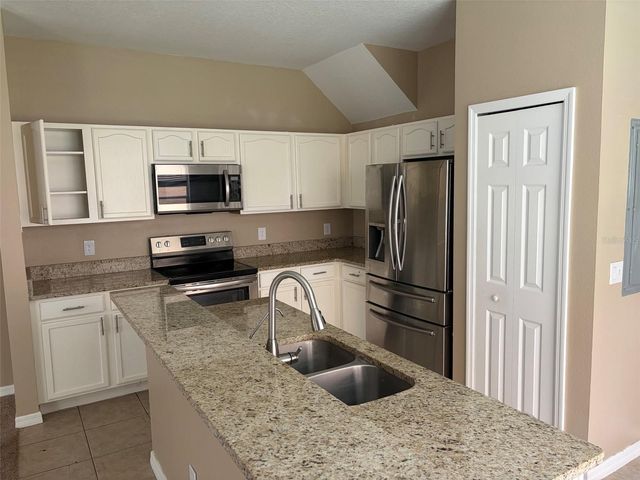 1407 RETREAT CIRCLE, Clermont, FL 34714