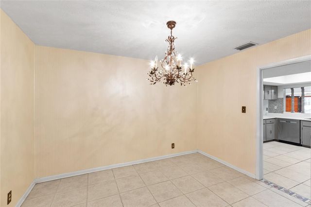 11016 SAGINAW DRIVE, Tampa, FL 33617