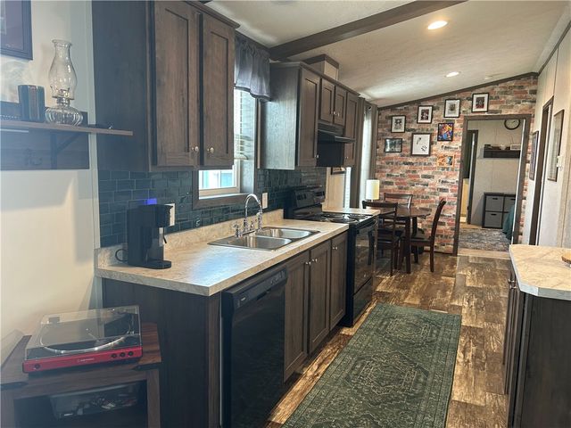 406 Husky Dr, Buffalo Twp, PA 16055