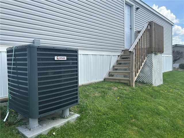 406 Husky Dr, Buffalo Twp, PA 16055