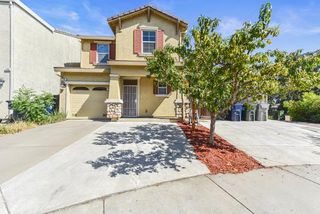 240 Summer Stroll Circle, Sacramento, CA 95823