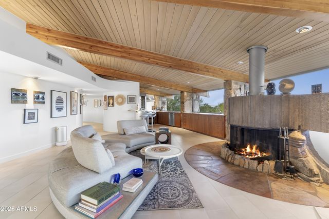 7915 E PRIMROSE Path, Carefree, AZ 85377